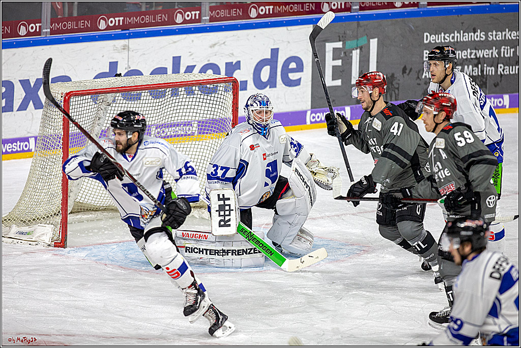 DEL; Koelner Haie - Straubing Tigers, 28.09.2018
